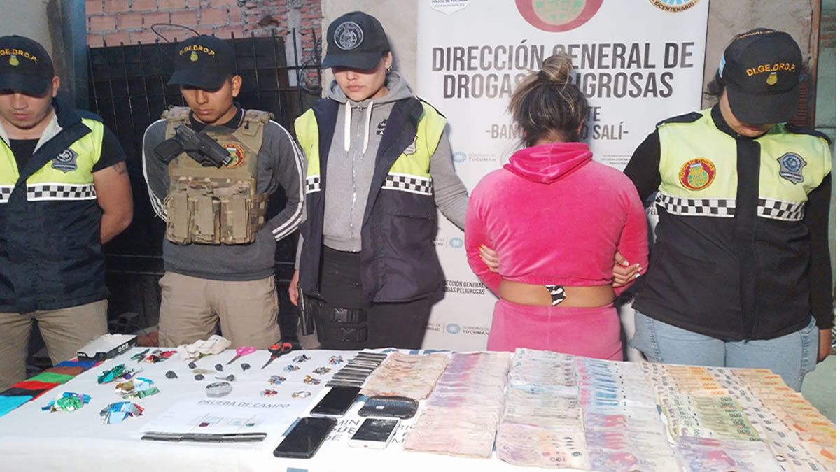 Narcomenudeo Dentienen a una mujer y secuestran 200 ravioles de cocaína