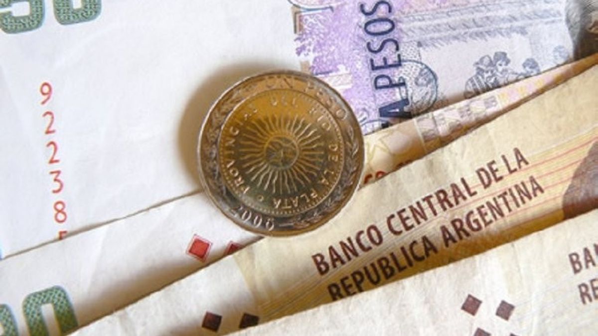 A Partir De Abril Dejan De Circular Los Billetes De Dos Pesos