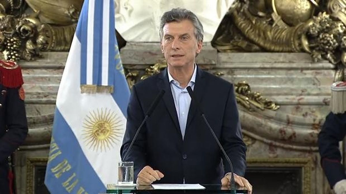 Macri sufrió un esguince de rodilla y deberá ser operado