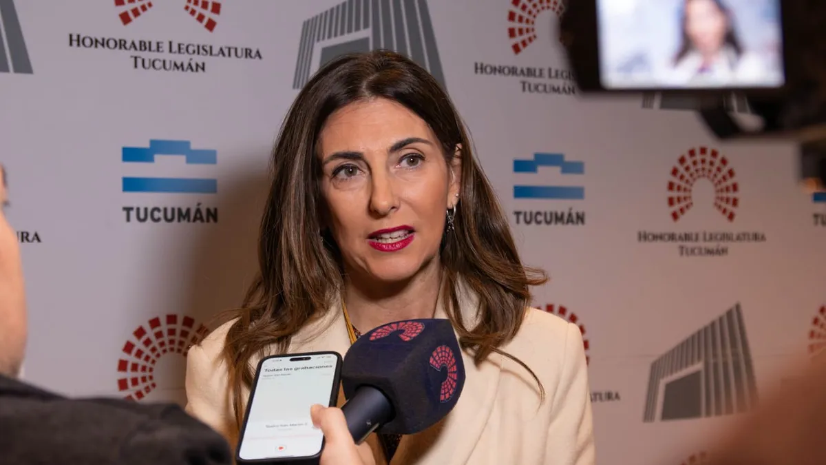 Carolina Vargas Aignasse: Tucumán ya está formando a 15.000 docentes en <b>inteligencia artificial</b> thumbnail