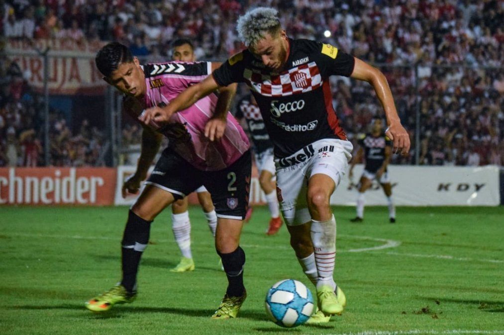 San Martín cortó una racha positiva y cayó ante Chacarita. 