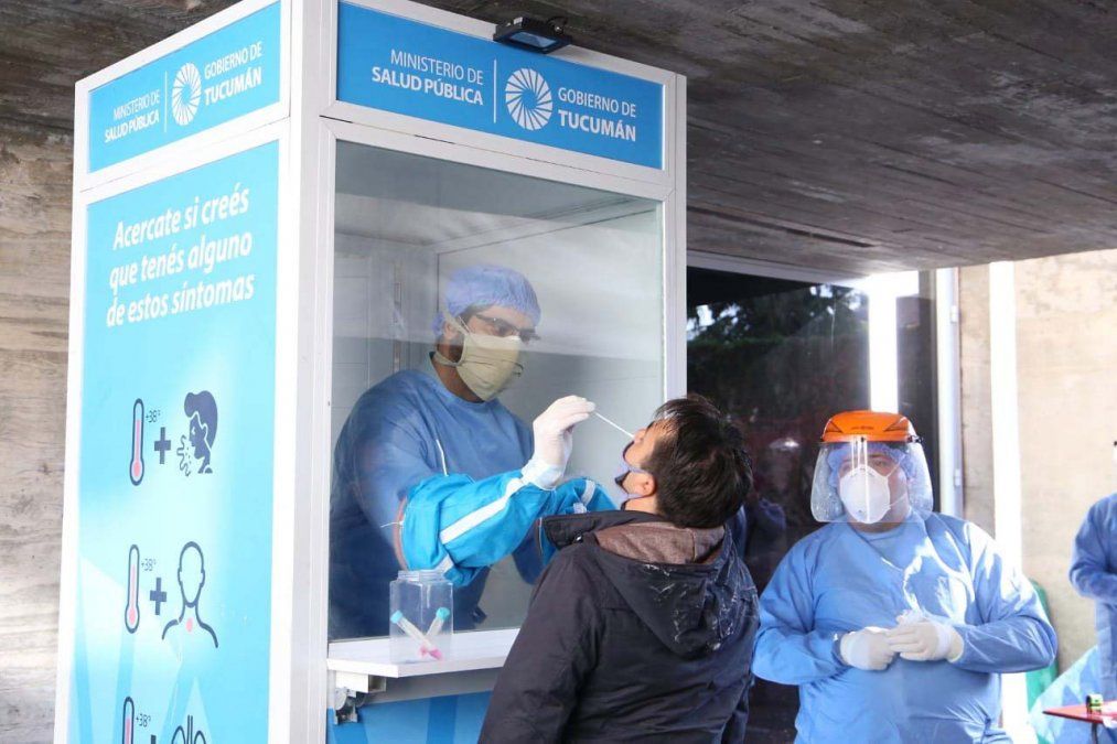 En Tucum&aacute;n se realizan 1000 hisopados por d&iacute;a aproximadamente. Foto MSPT