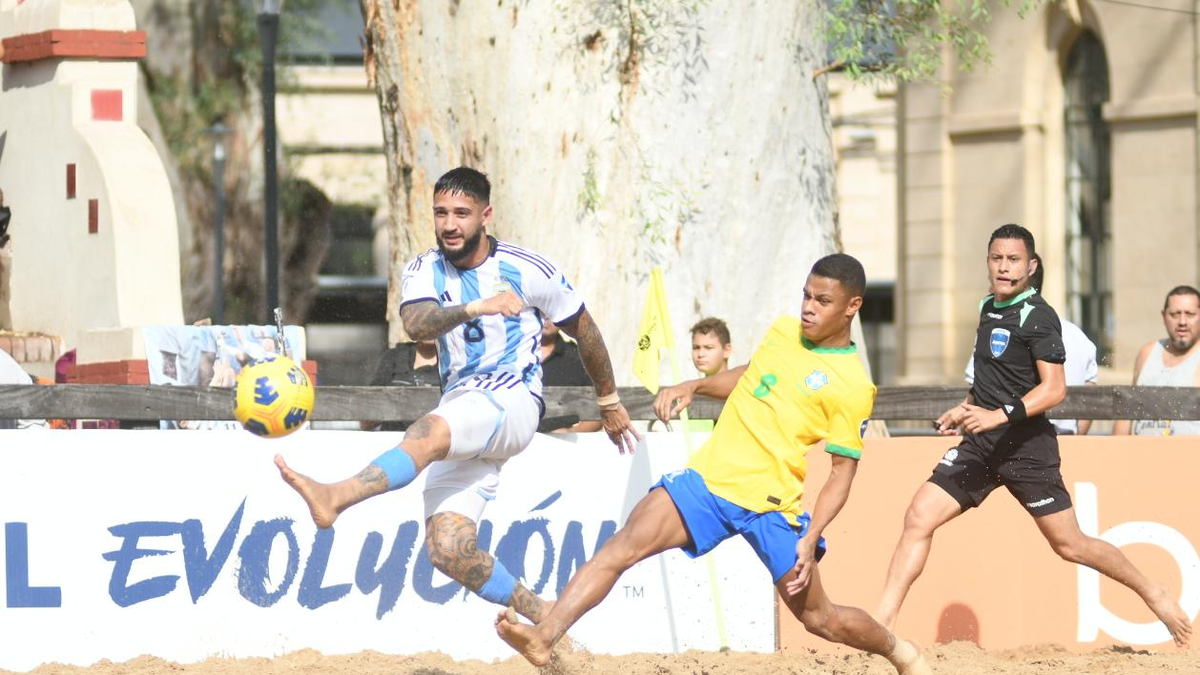 Fútbol playa: Uruguay venció a Venezuela y terminó en quinto