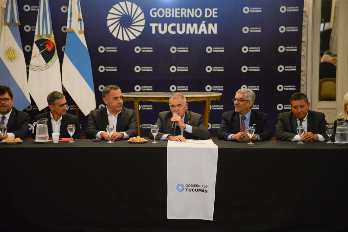 El gobernador brindará una conferencia de prensa este martes El gobernador brindará una conferencia de prensa este martes