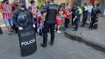 Tucumán se suma a la prohibición de ingreso a los estadios a deudores alimentarios