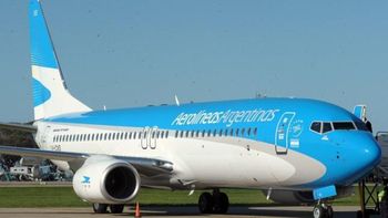 Aerolíneas Argentinas confirmó la cancelación de casi 200 vuelos