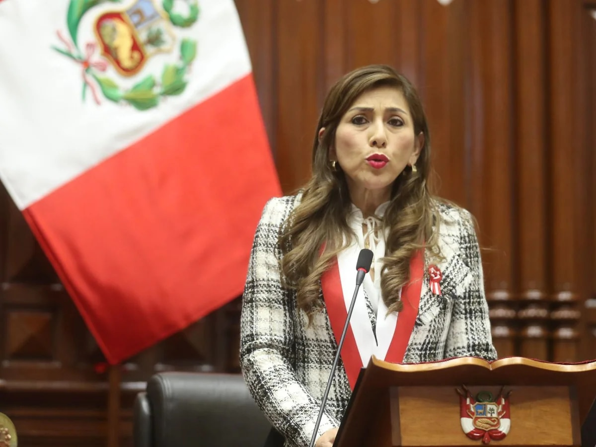Perú: polémica por un audio de la presidenta del Congreso