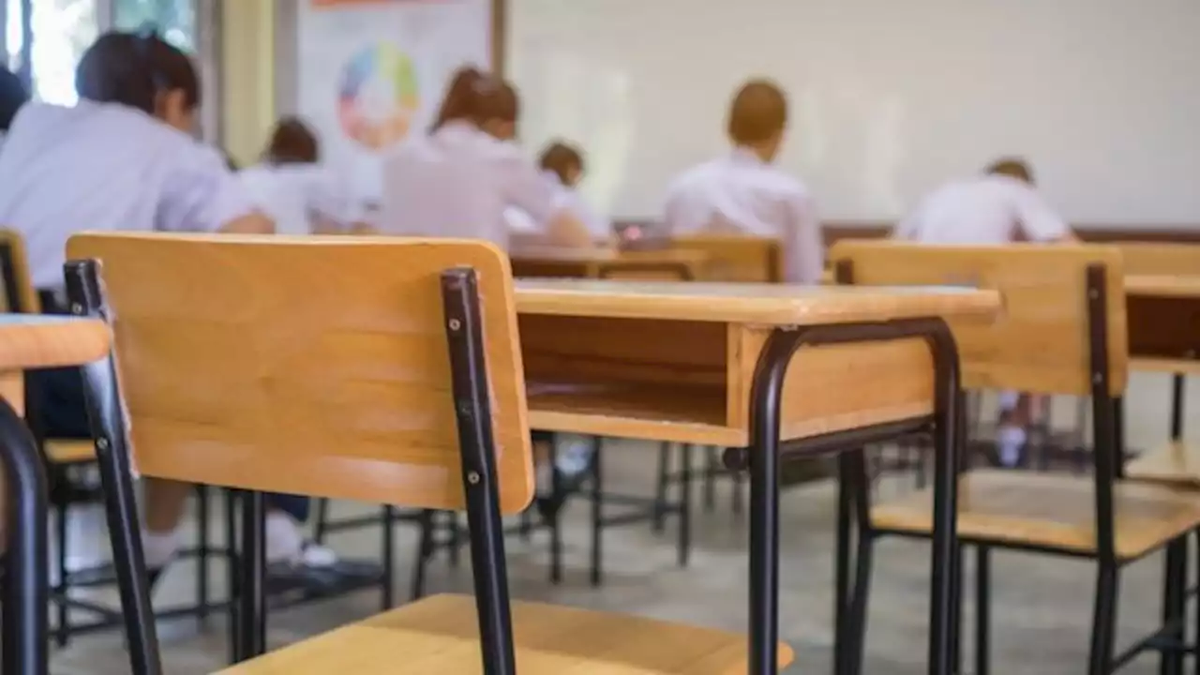 La situación en las escuelas se agravó por la pandemia.