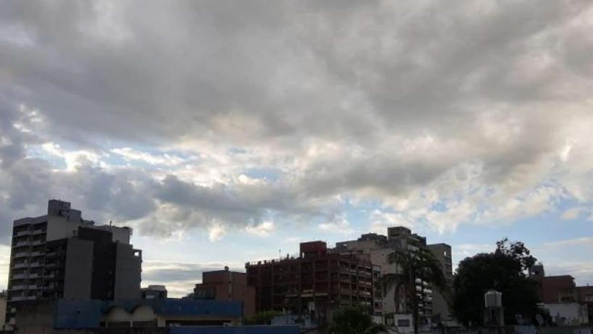 Anticipan un lunes con cielo algo nublado en Tucumán
