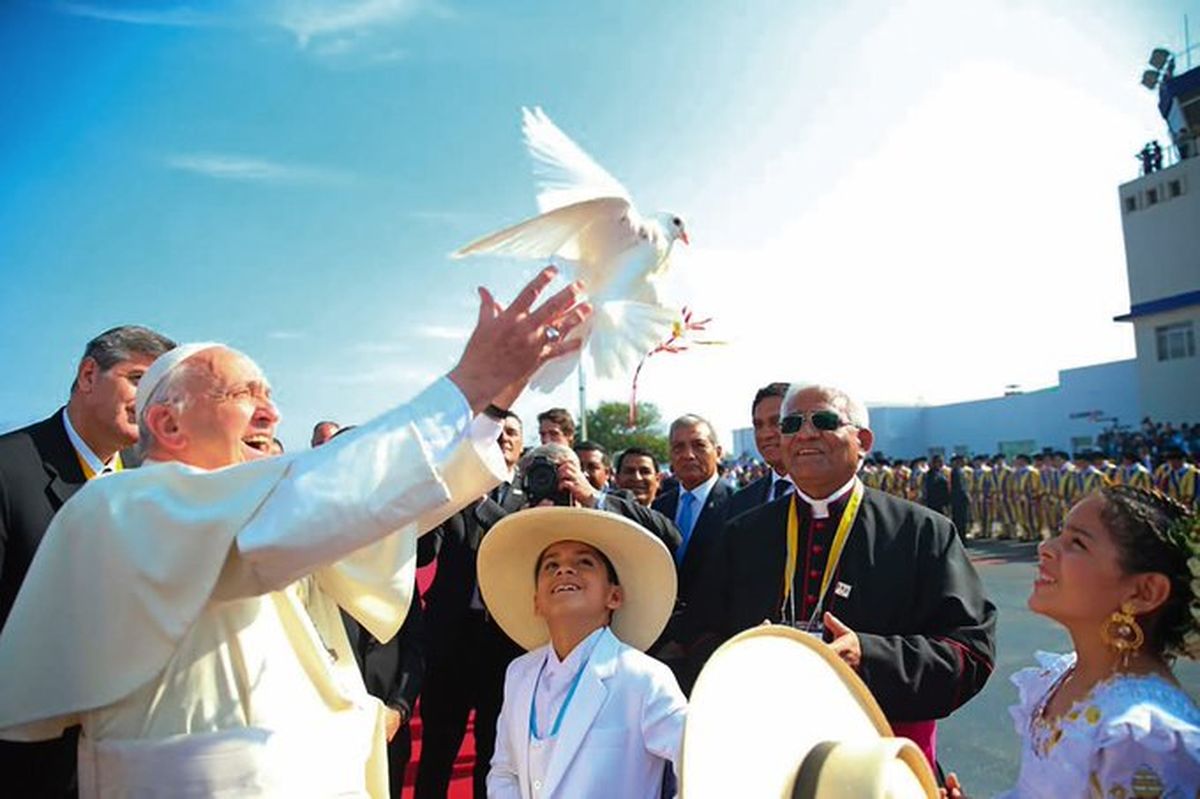 El Papa Francisco sigue en estado crítico pero estable