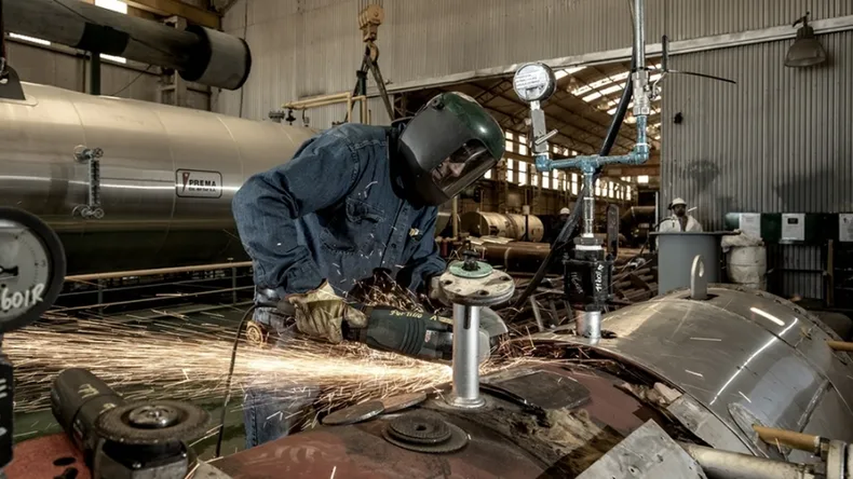 Mientras el agro crece, la industria del consumo sigue estancada.