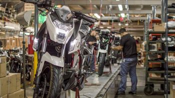 Patentamientos en abril: récord en motos y caída en autos