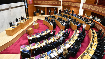Le Legislatura aprobó el Presupuesto 2026 en sesión