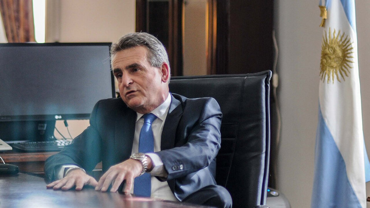 Agustín Rossi apoyó a Cristina Kirchner y denunció lawfare