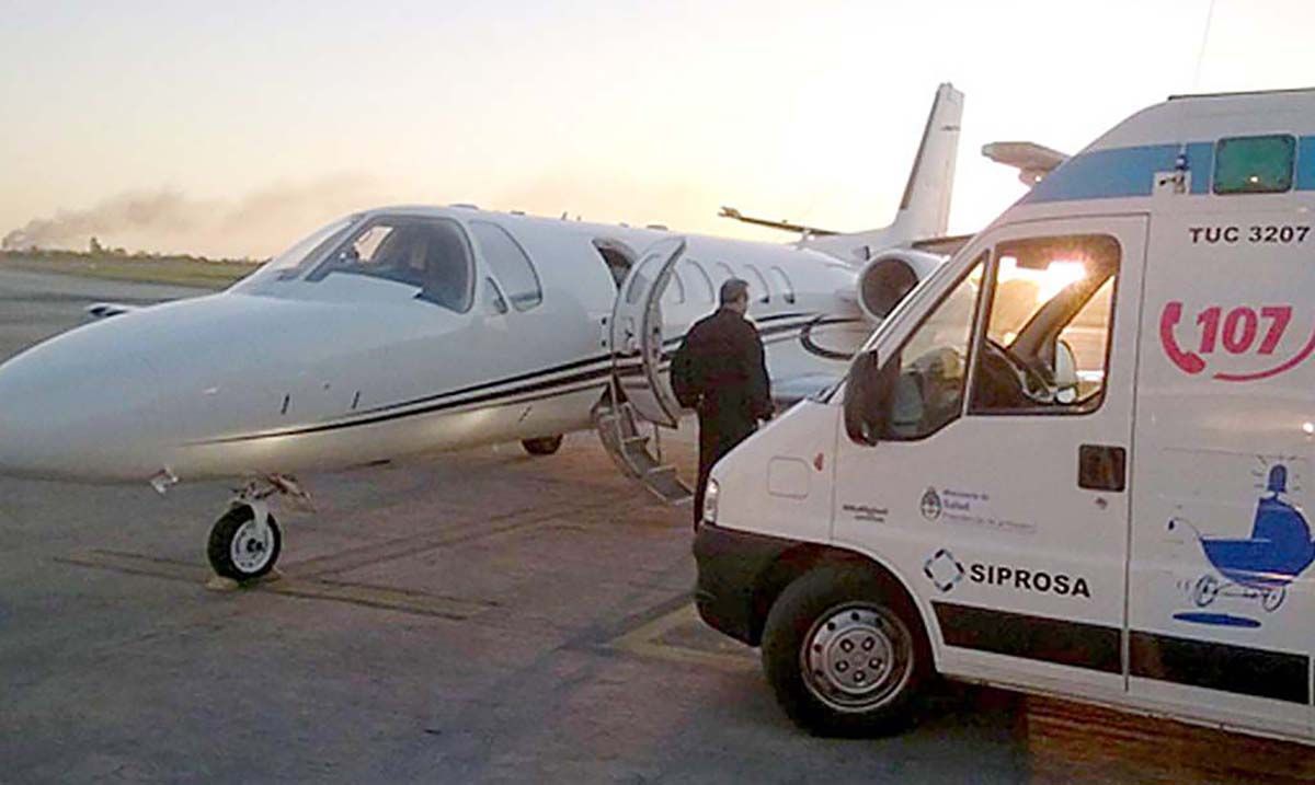 El avión sanitario trasladó a dos pacientes tucumanas
