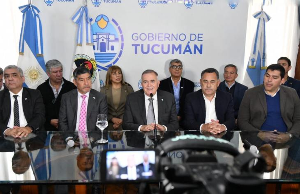 Jaldo: No me pongo el sayo, Tucumán hizo muy bien los deberes