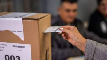 Jaldo propone elecciones PASO sin financiamiento estatal y elegir cada categoría