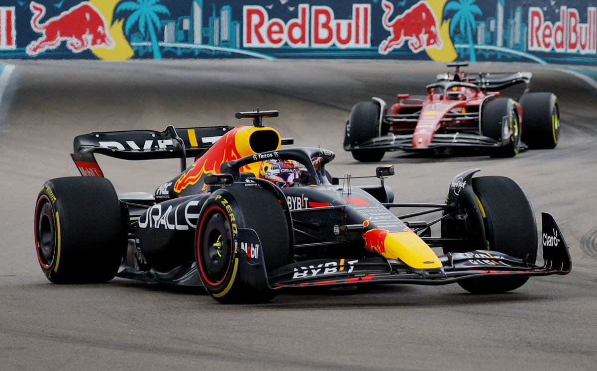 Verstappen ganó el GP de Miami y acecha a Charles Leclerc