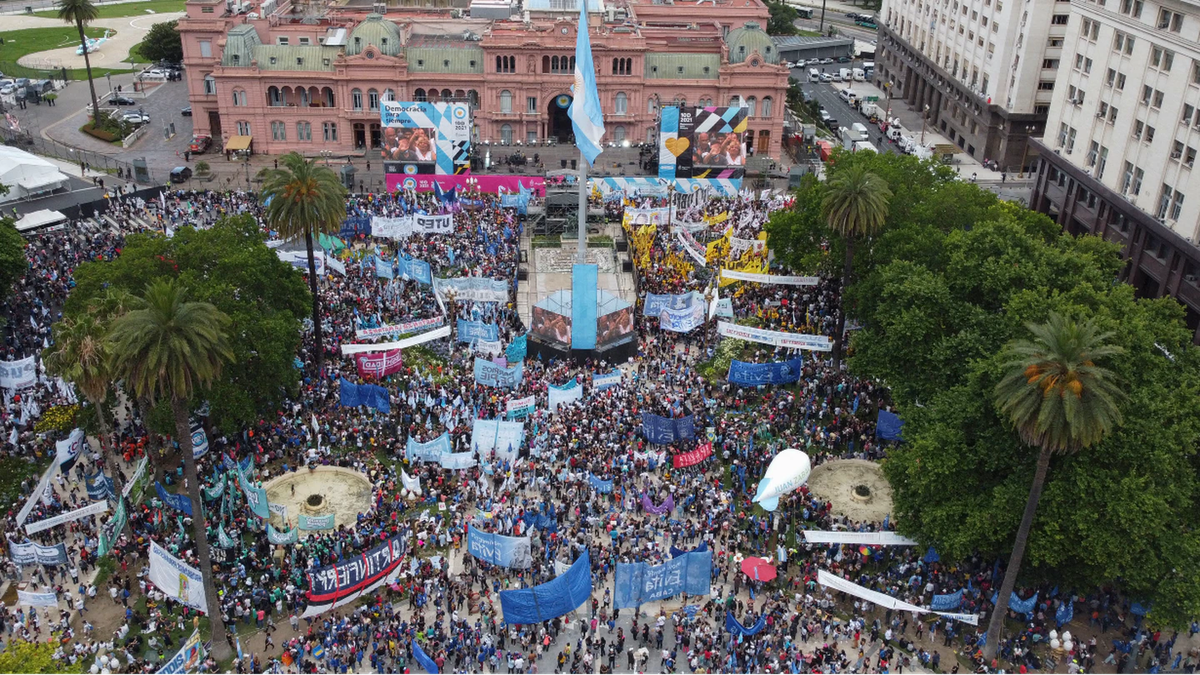 El Frente de Todos convocó a una marcha a Plaza de Mayo