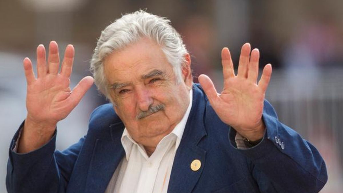 Mujica le solicitó a los colombianos que ayuden a Petro