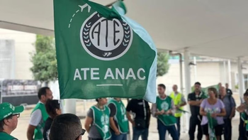 Protesta de aeronáuticos podría generar demoras en los vuelos