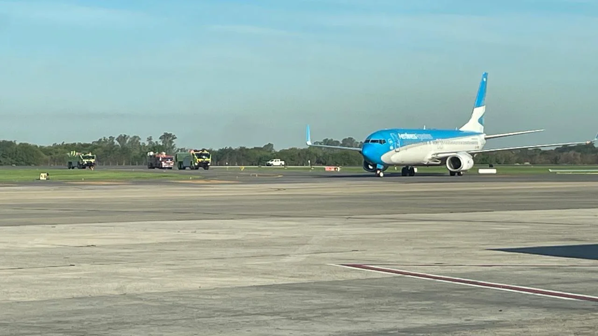 Aerolíneas Argentinas cancela 28 servicios y reprograma 43 por paro de controladores. Fotografía: Agencia Noticias Argentinas Aerolíneas Argentinas cancela 28 servicios y reprograma 43 por paro de controladores. Fotografía: Agencia Noticias Argentinas