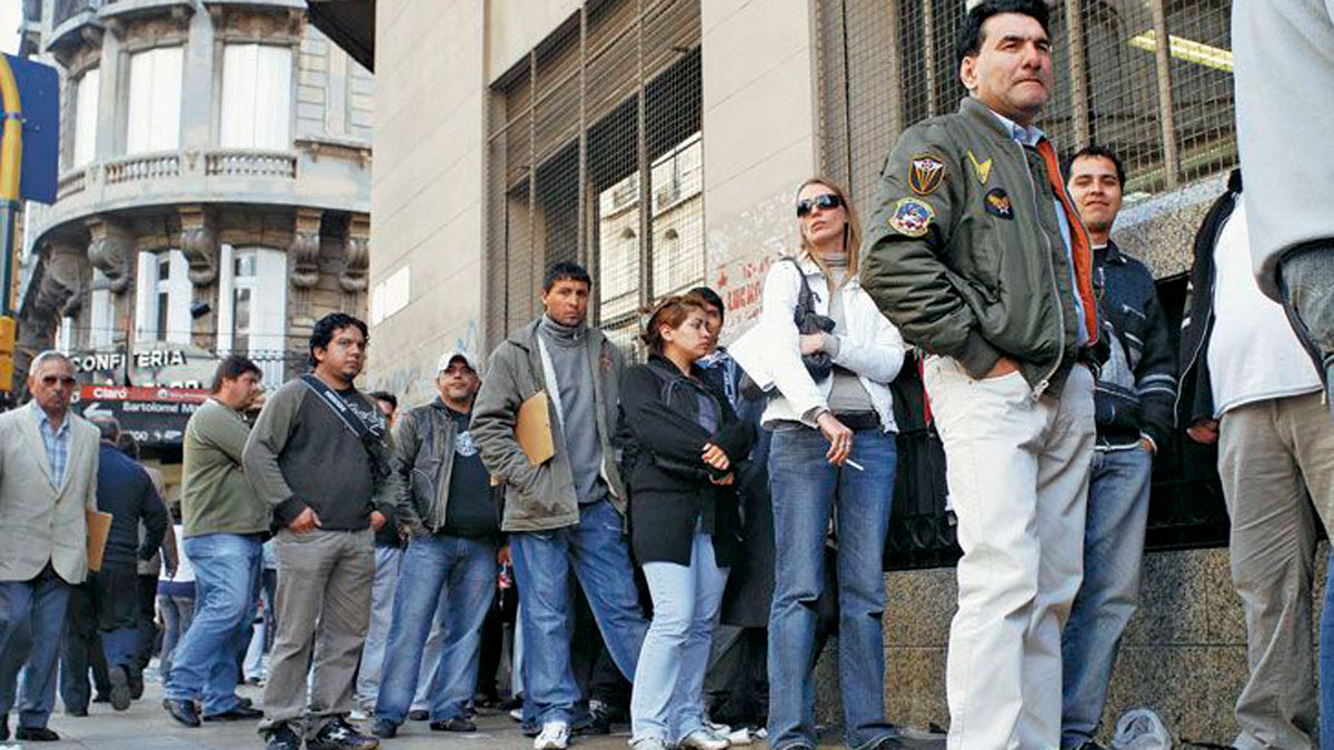 Indec: el desempleo bajó al 6,9% en el primer trimestre del año.