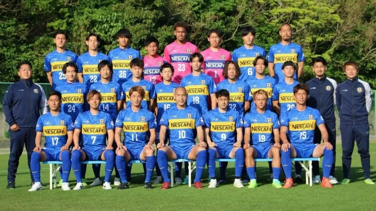El club de Takahara lanzó nueva camiseta inspirada en Boca