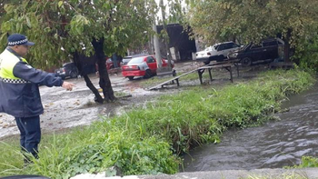 Intensas lluvias provocaron anegamientos en las calzadas