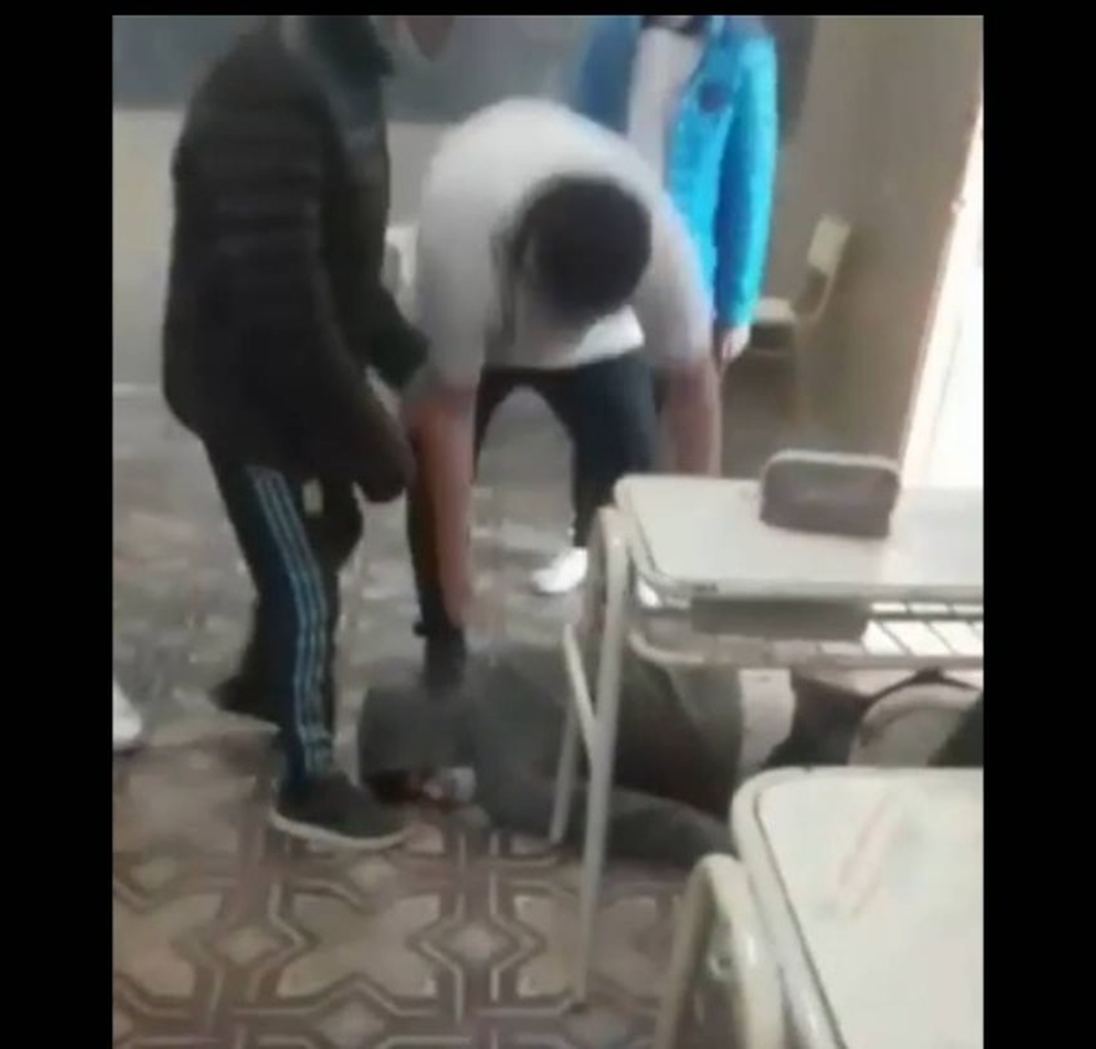 Violencia en el Colegio Nacional.