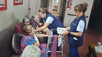 Más de 10 mil adultos mayores ya fueron vacunados contra la gripe