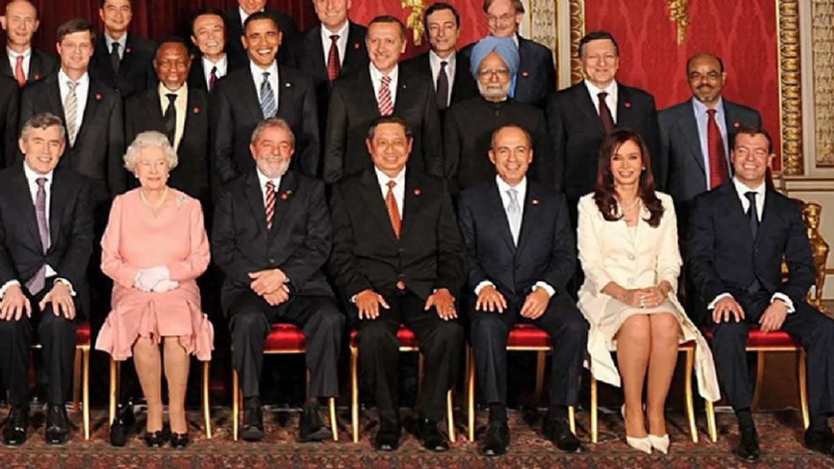 ¿Con qué presidentes argentinos se reunió la Reina Isabel?