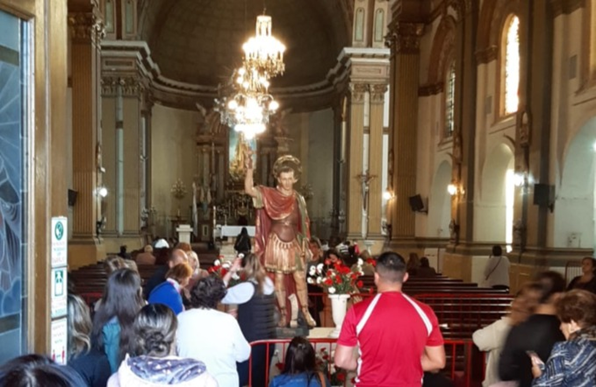 Tucumán venera a San Expedito, el santo de las causas justas