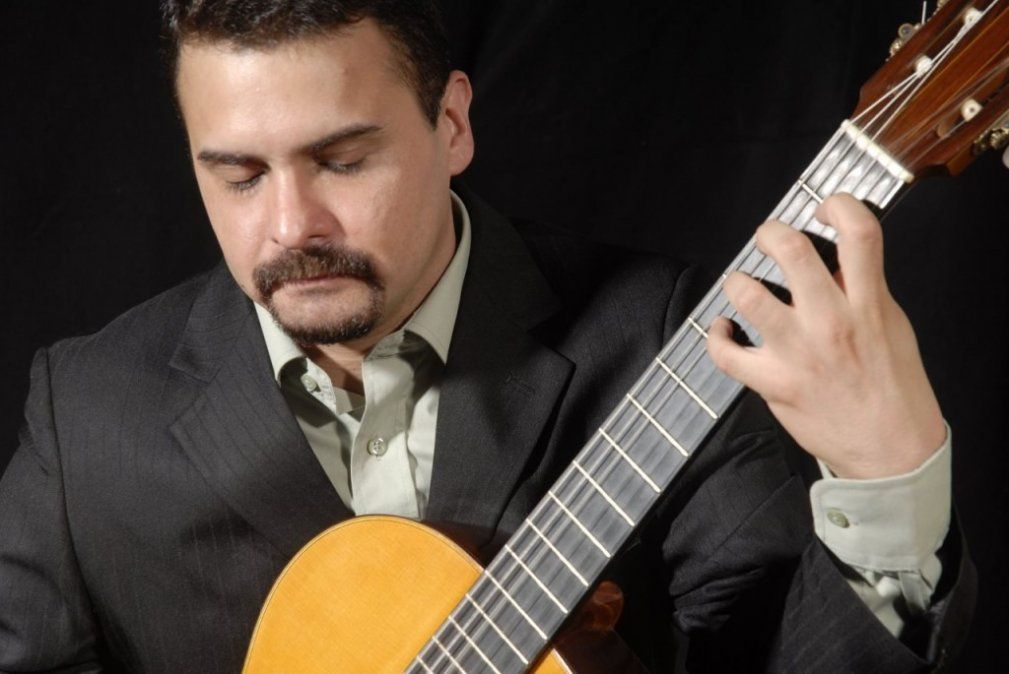 Gervasio Sánchez presenta su disco “Rolando Valladares en guitarra sola”