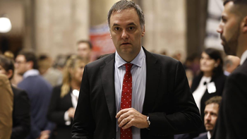 Manuel Adorni se presenta este miércoles en el Congreso