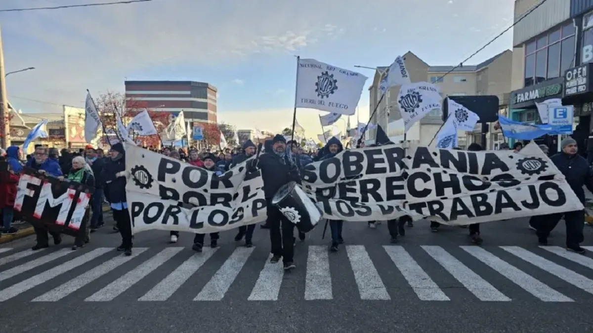 Los sindicatos de Tierra del Fuego convocan un paro total para el 21 de mayo contra la reducci&oacute;n de aranceles. Foto: A24