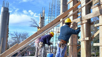 Construcción e industria mostraron señales de recuperación en marzo