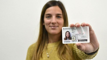 El nuevo DNI sólo debe tramitarlo aquellas personas que lo tengan vencido