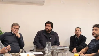 El Concejo debate el aumento del boleto: 
