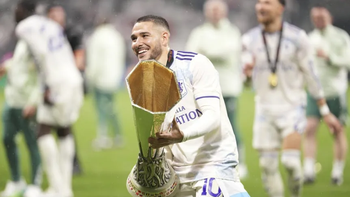 Emiliano Buendía a la espera de poder entrar en la lista del Mundial