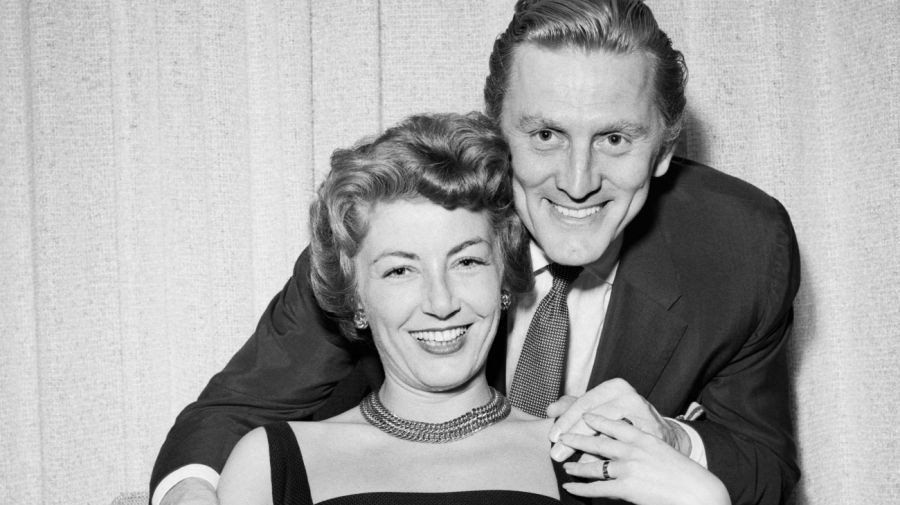 Kirk Douglas y Anne, dos centenarios y un amor que ya lleva 65 años