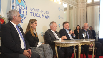 Vuelos directos con Lima: 