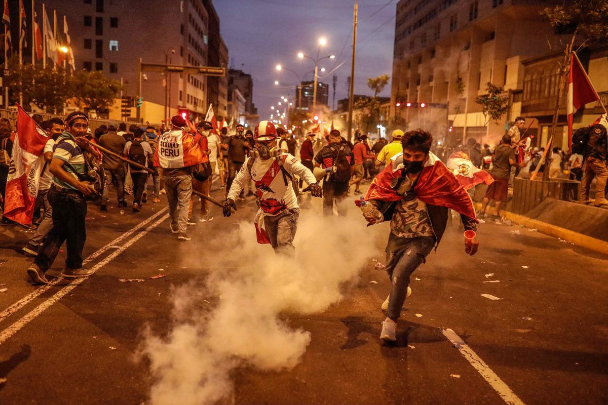 Perú: Crece a 26 el número de muertos por los disturbios