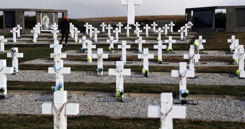 Malvinas: ya son 103 los soldados identificados en el cementerio de Darwin