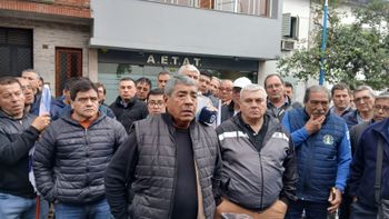 AETAT ofreció pagar el sueldo hasta el 10 y UTA lo analizará esta tarde