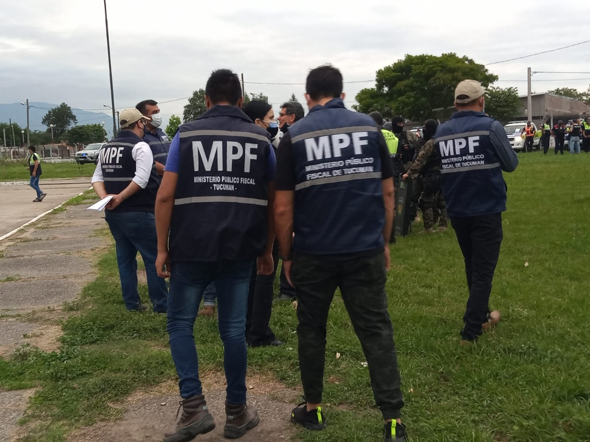 En allanamientos, detienen a dos integrantes del clan Caro.