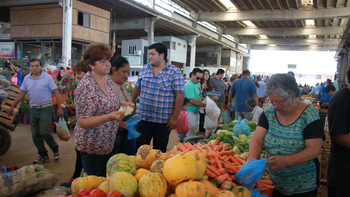 ¿Las lluvias modificaron los precios de los productos en el Mercofrut?