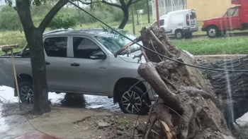 Un tornado provocó serios daños en Las Termas
