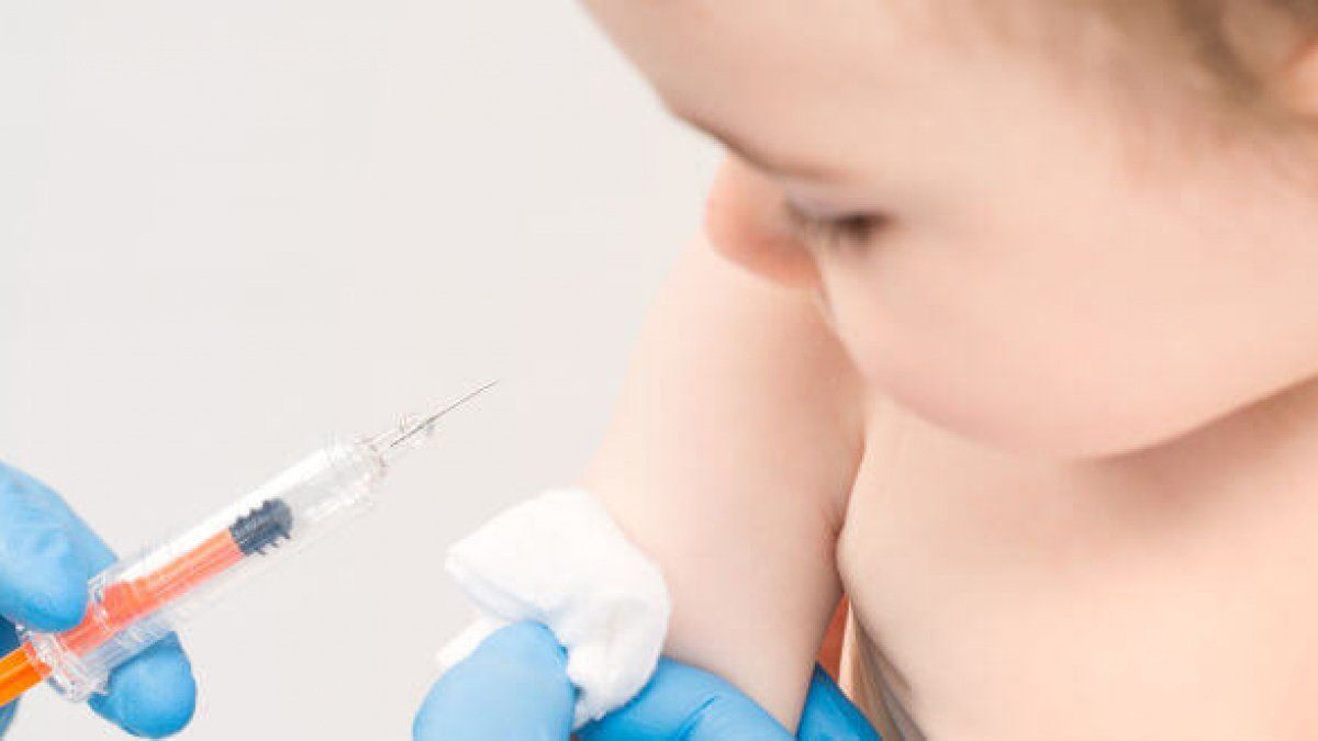 Se extiende la campaña de vacunación para niños de 13 meses a 4 años