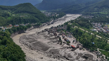Nepal: Ríada masiva deja 289 muertos y 644 turistas desaparecidos